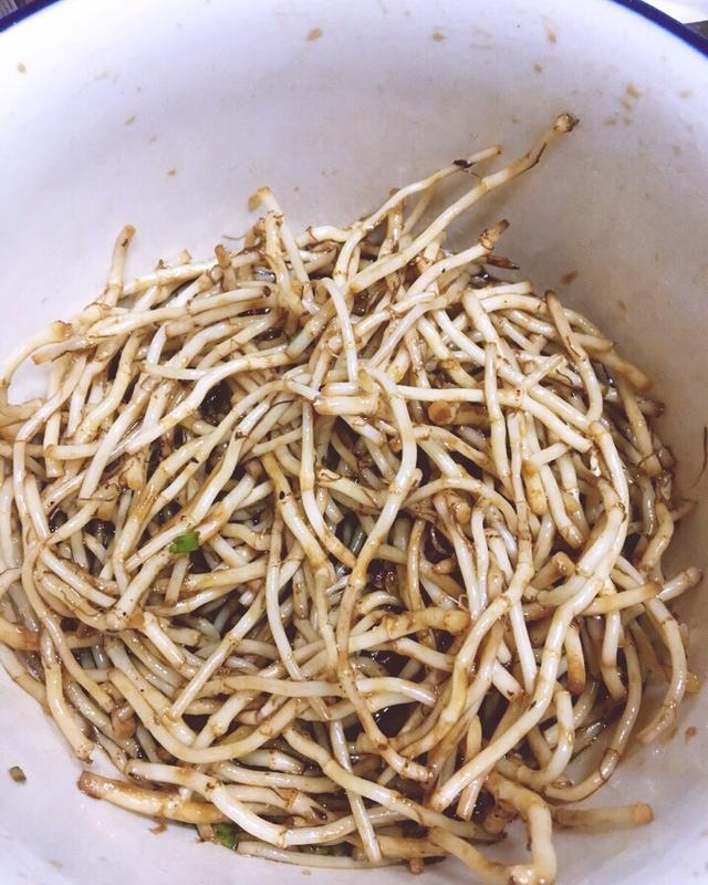 凉拌折耳根