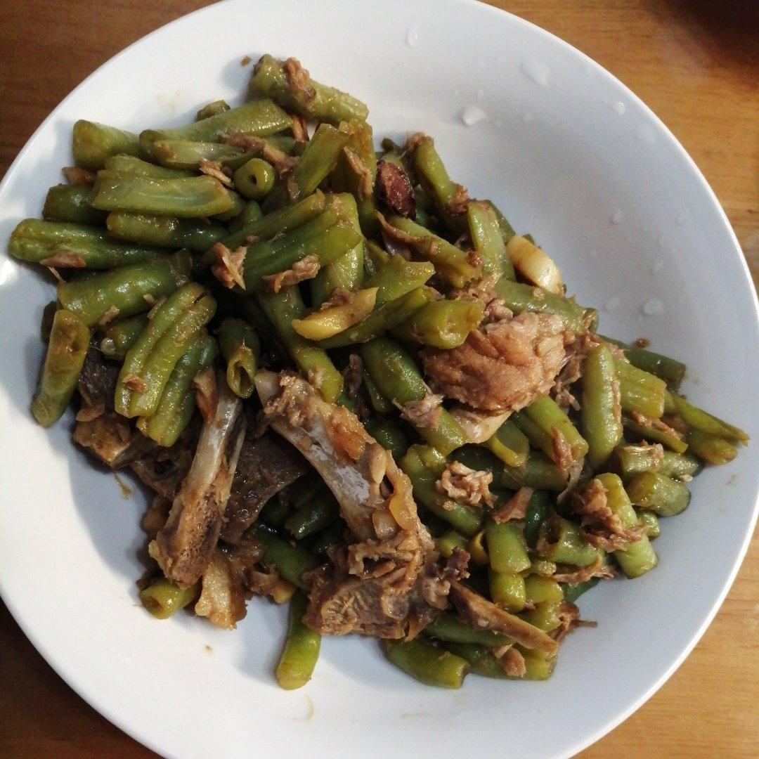 妈妈牌排骨炖豆角