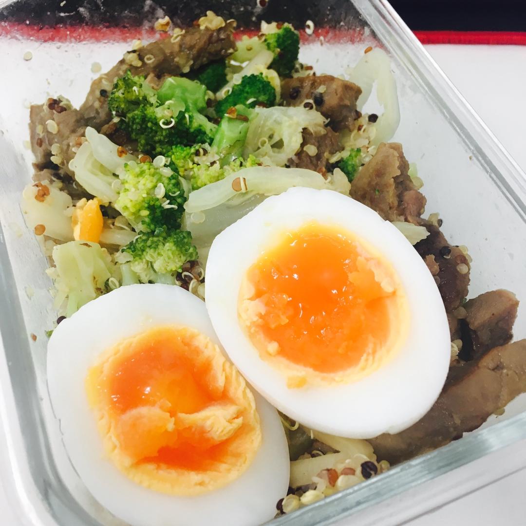 藜麦牛排沙拉 Steak Quinoa Salad