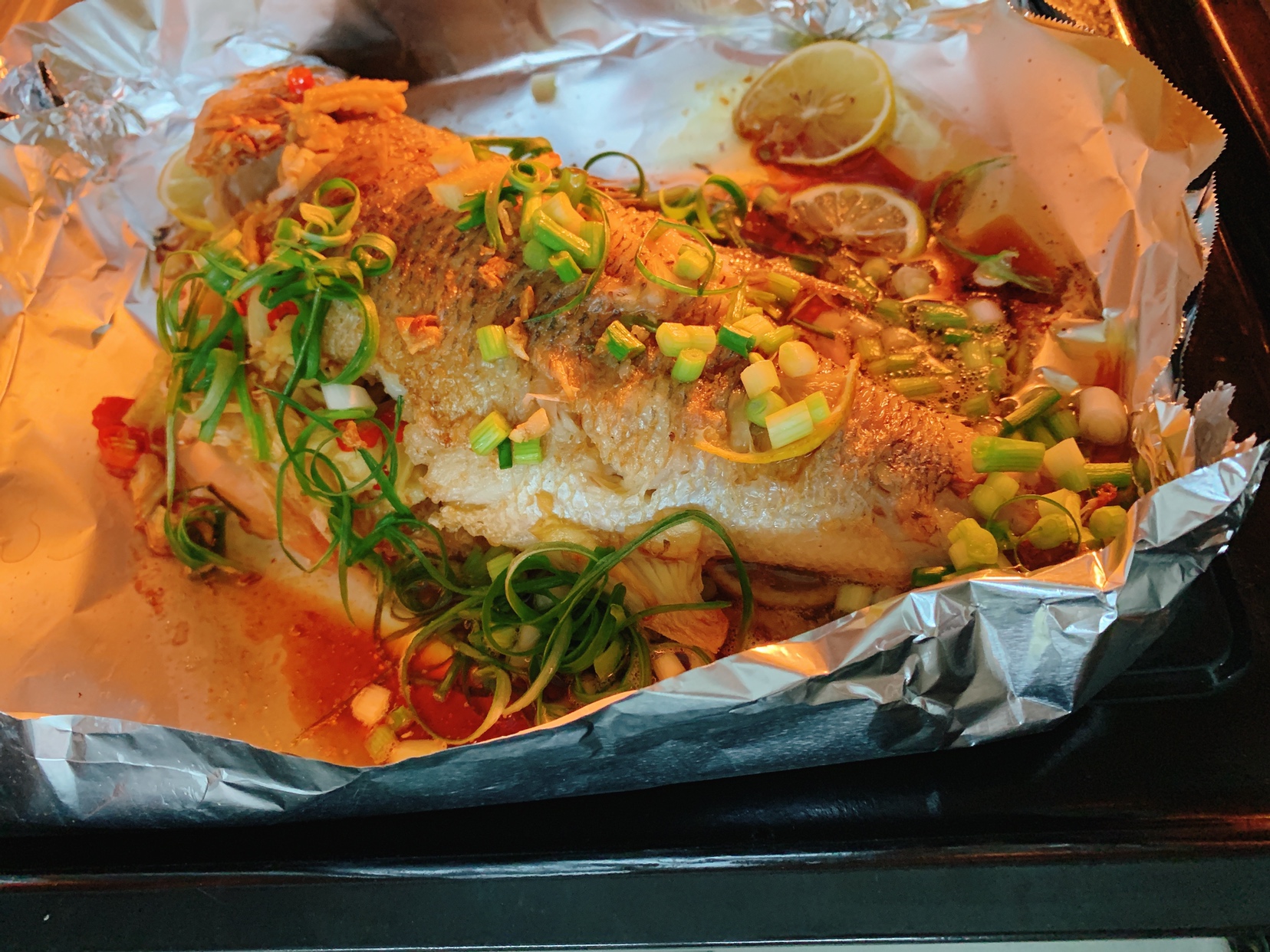 烤鱼-简易版鲈鱼🐟烤箱的做法 步骤4