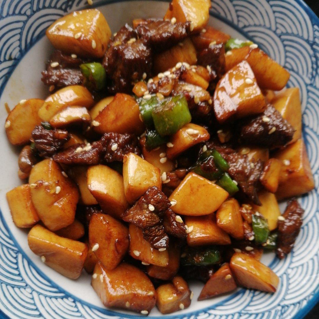 黑椒杏鲍菇牛肉粒