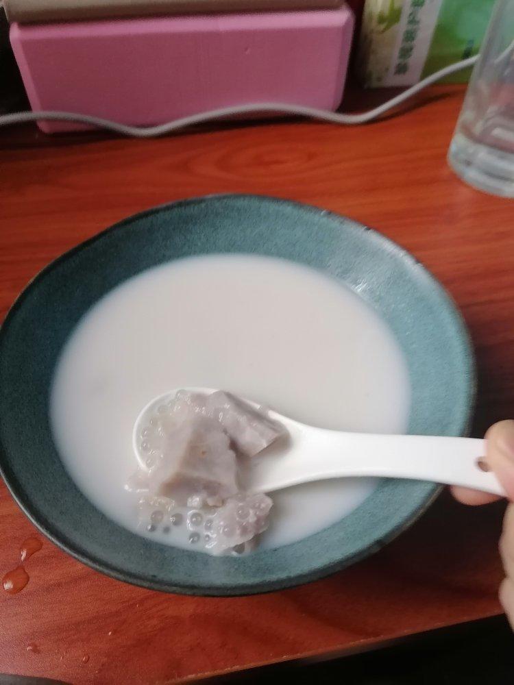 椰香香芋西米露