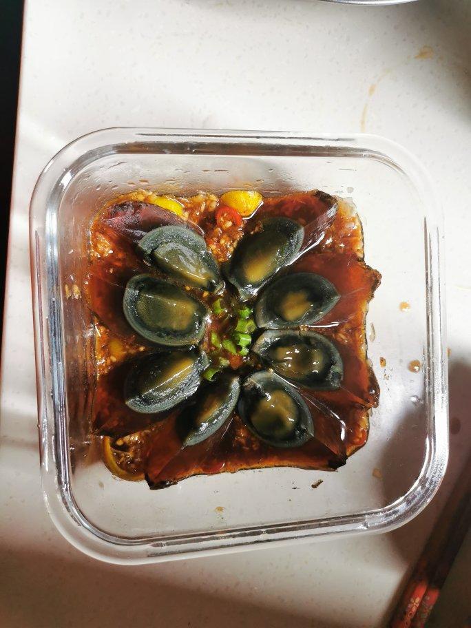 凉拌皮蛋