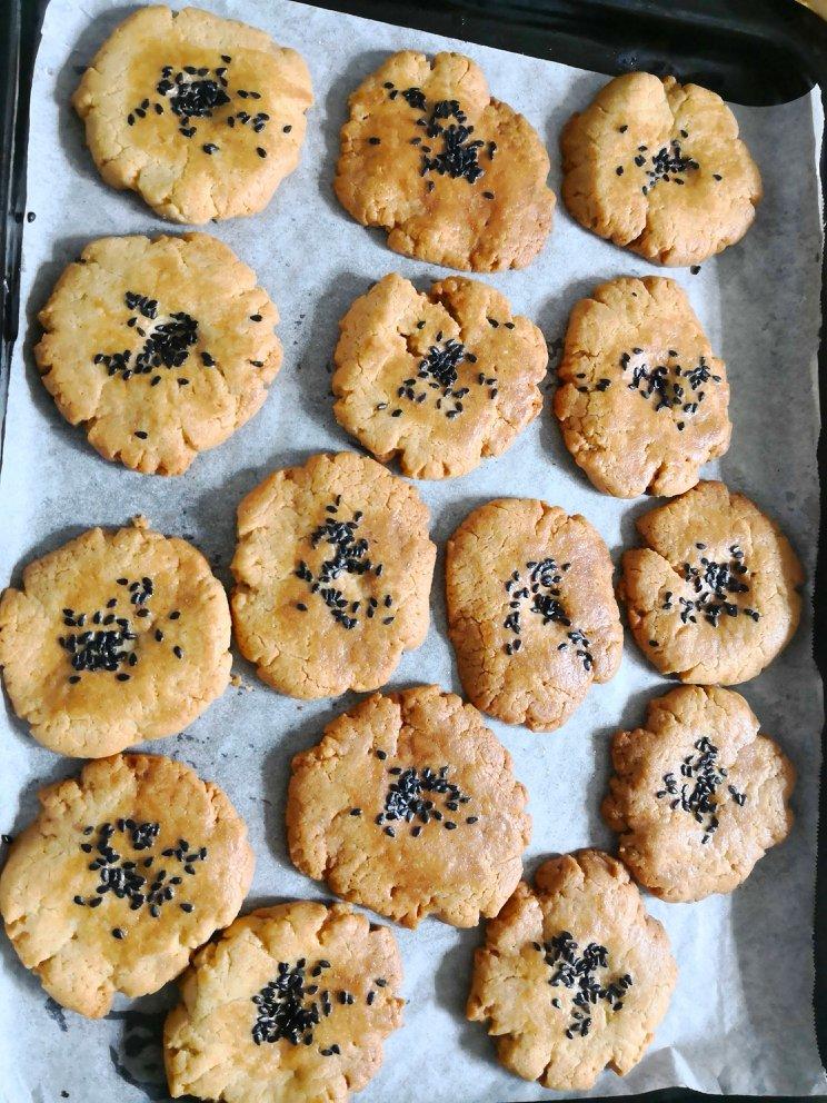 入口即化的无添加蛋黄溶豆