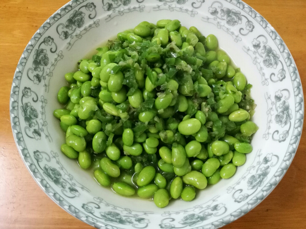 青椒炒毛豆的做法