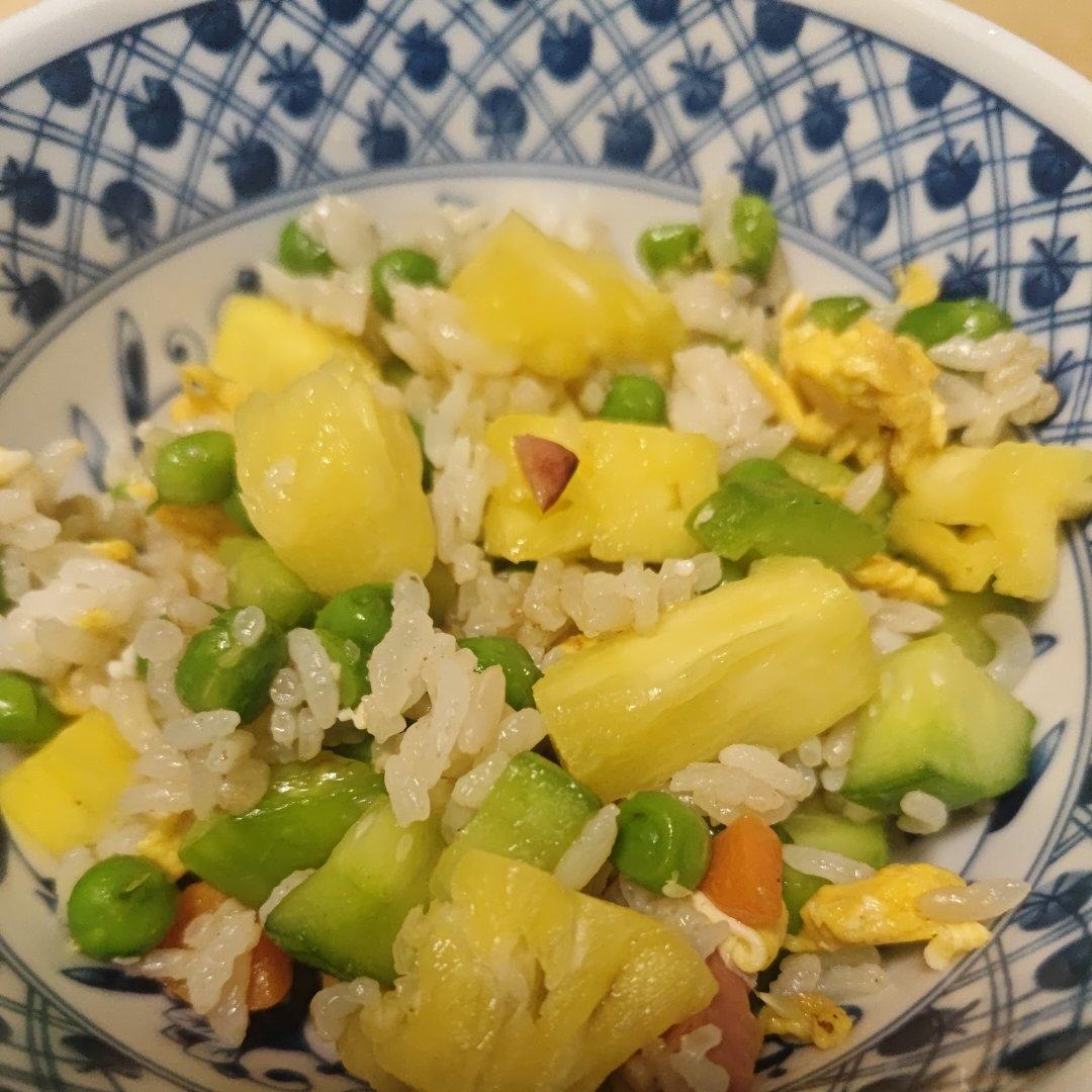 菠萝炒饭