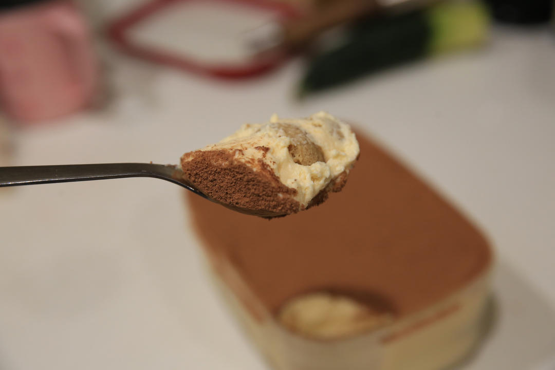 在欧洲学会的经典版提拉米苏