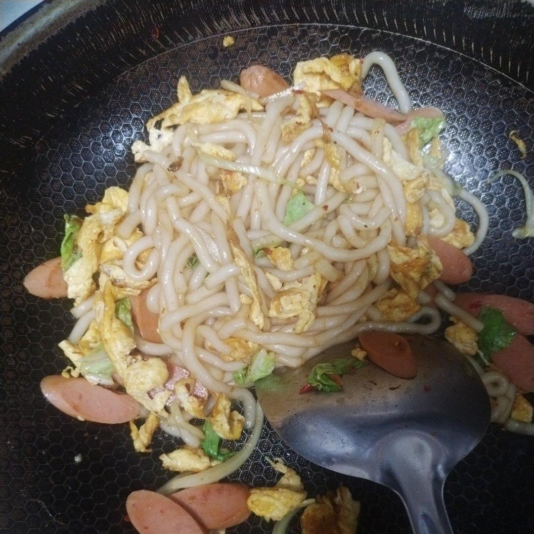 好吃到舔盘的老干妈炒土豆粉!秒杀路边摊