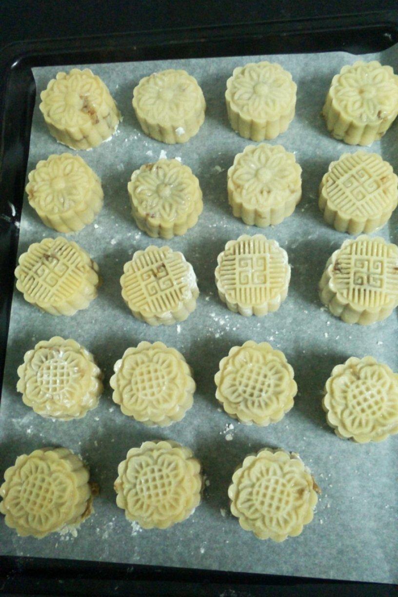 广式月饼—蛋黄冬翅月饼