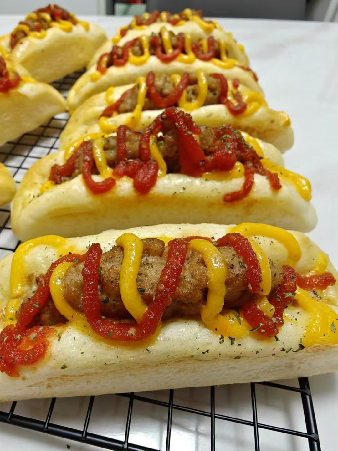 鲜嫩多汁！这个猪扒包好吃哭了，出炉被抢光