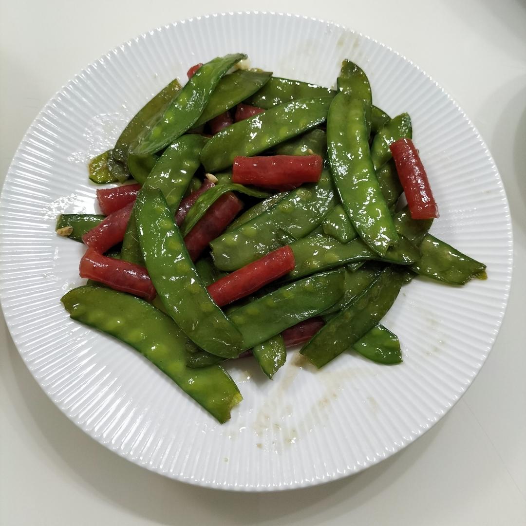 无比简单的荷兰豆炒腊肠，营养又好吃～！