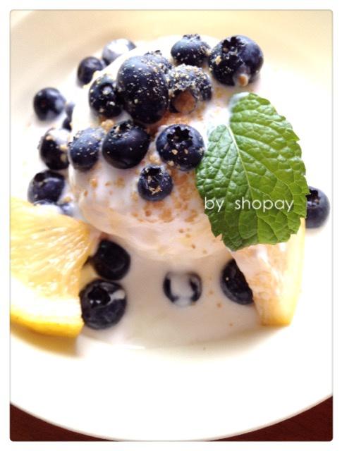 柠檬蓝莓酸奶蛋糕