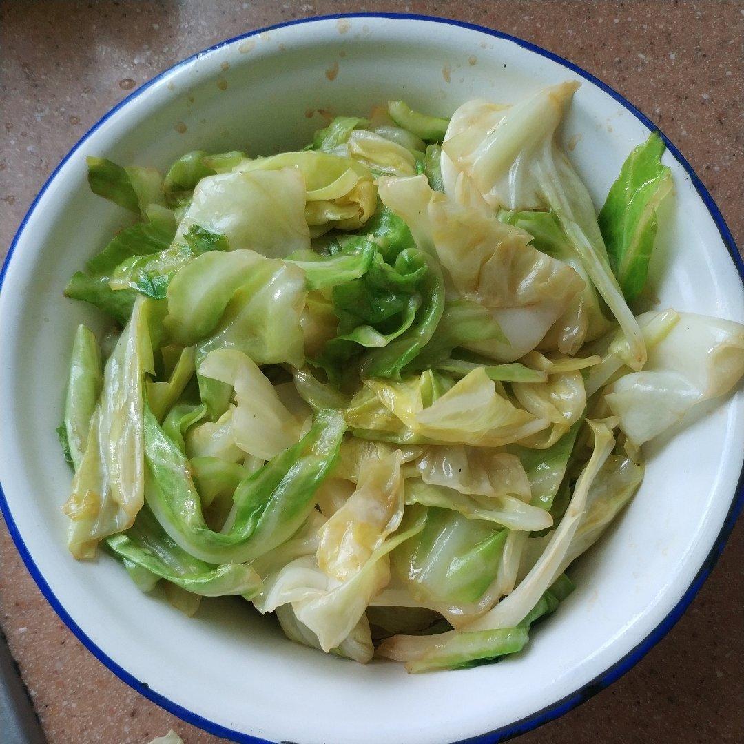厨师长教你：“手撕包菜”的家常做法,简单又不失美味
