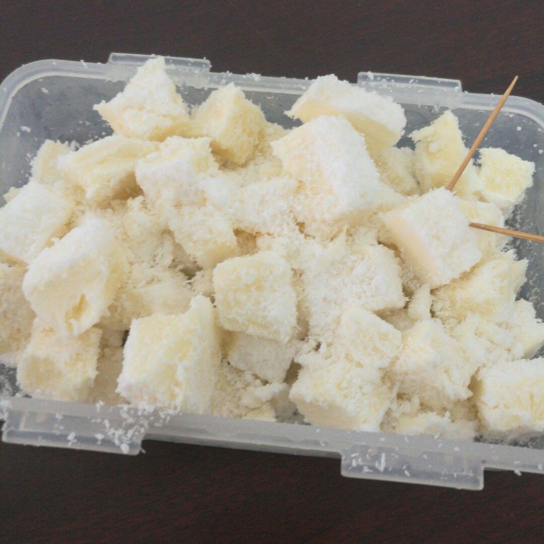 完胜85度C牛奶椰丝小方