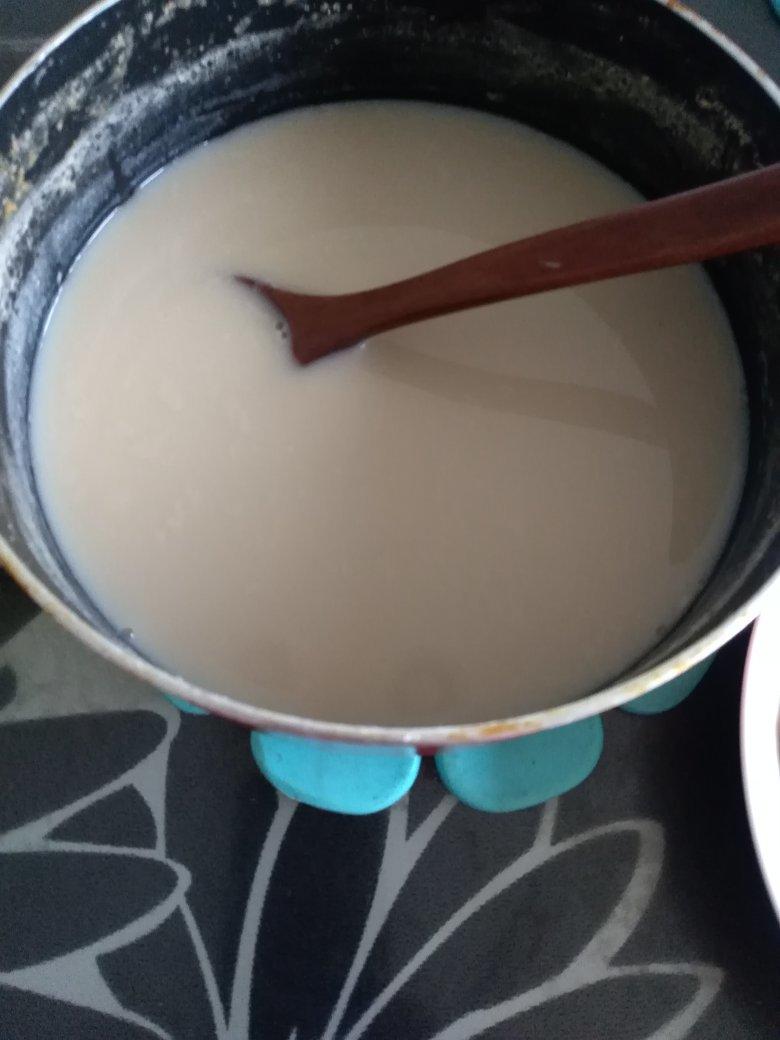 没有豆浆机也能打豆浆，（一人减肥餐）浓醇的有机黄豆浆