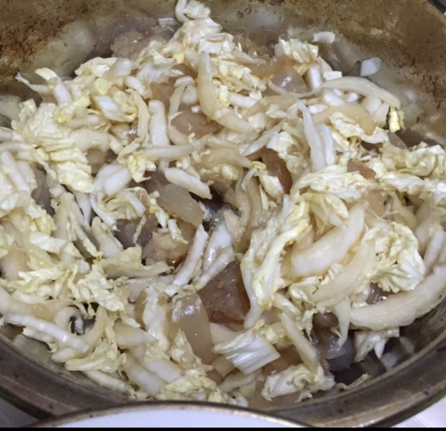 白菜芯拌海蛰皮