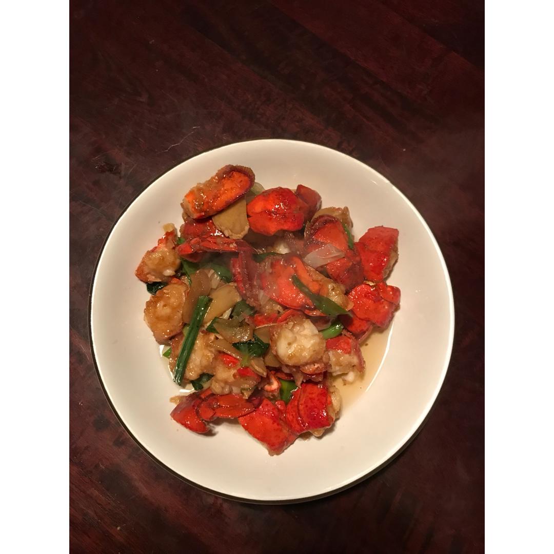 葱姜龙虾（附详细的拆解龙虾技巧，附精确地调料用量）