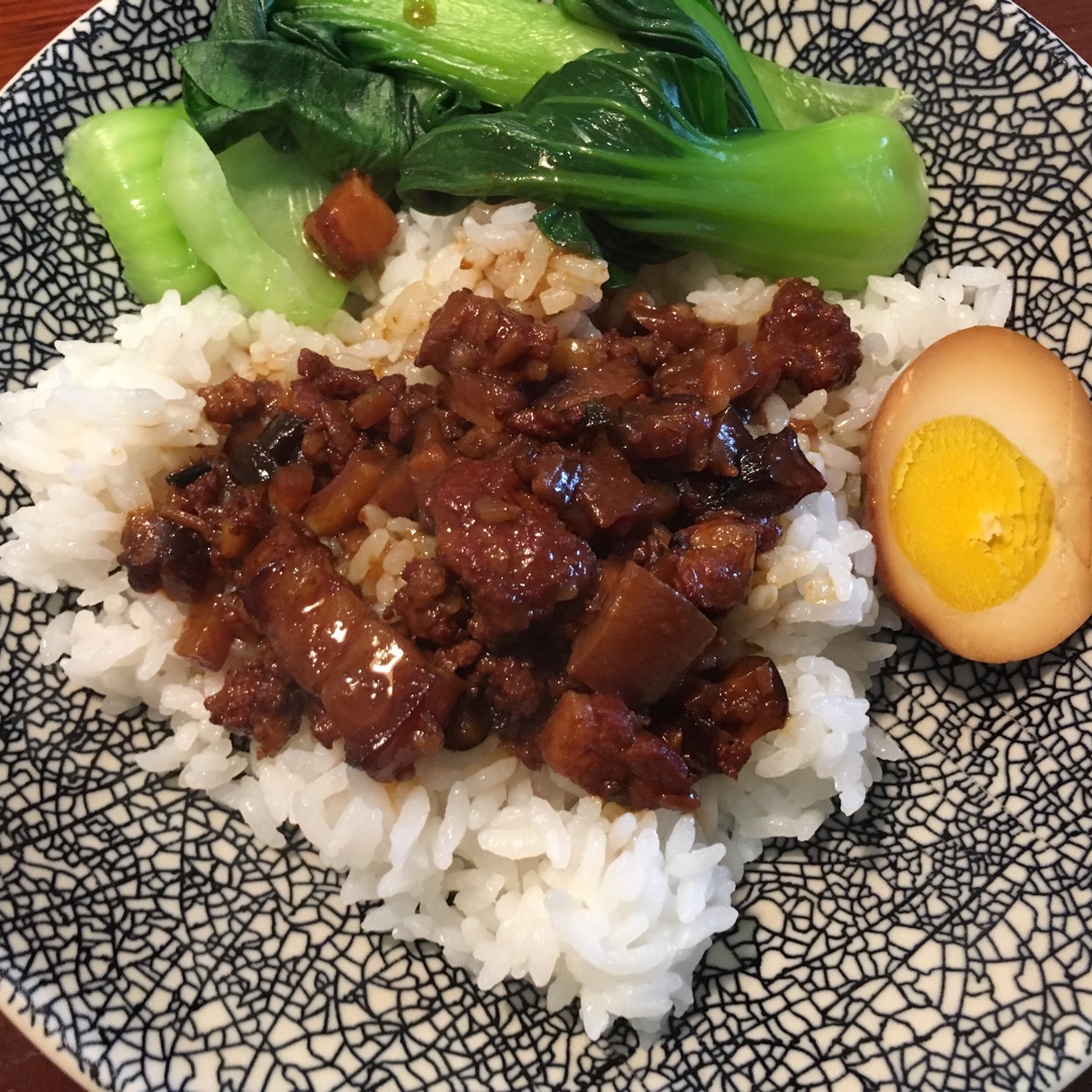 洋葱酥卤肉饭