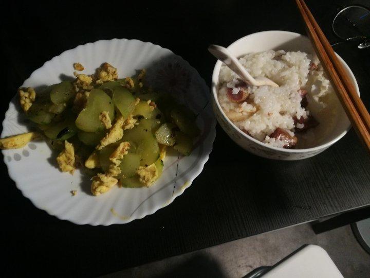 黄瓜炒鸡蛋