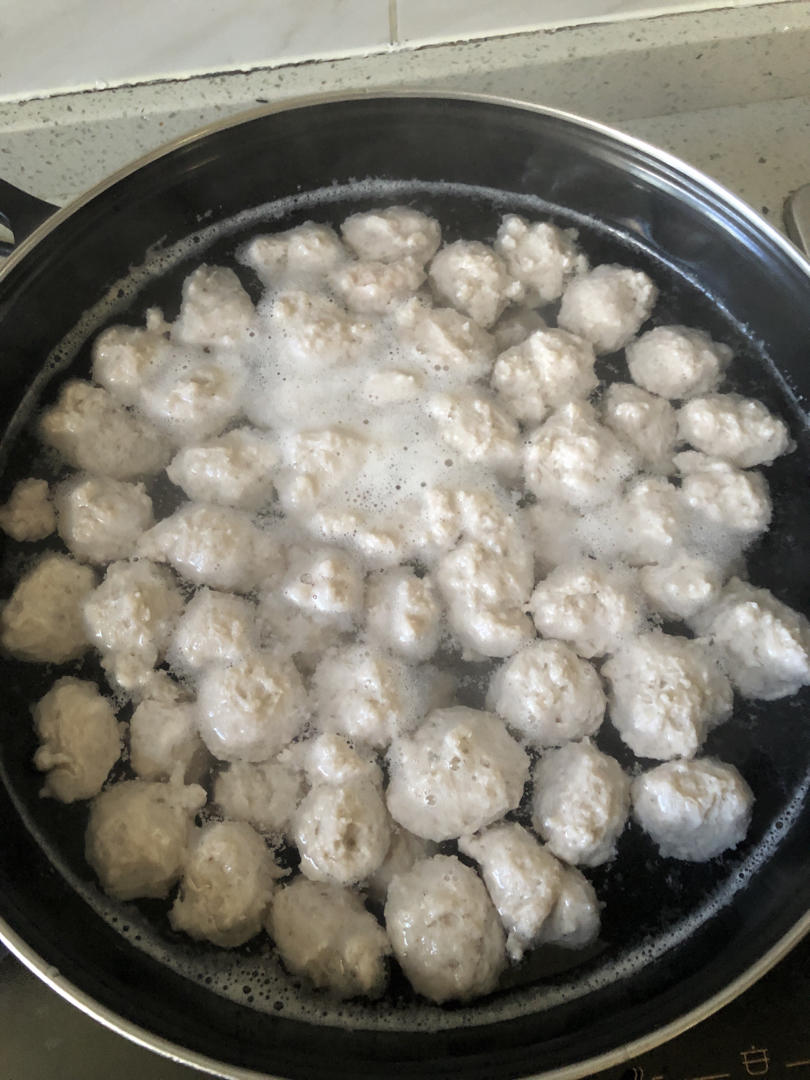 🔥这个季节一定要给孩子多喝这道紫菜肉丸汤，补铁又补钙❗️