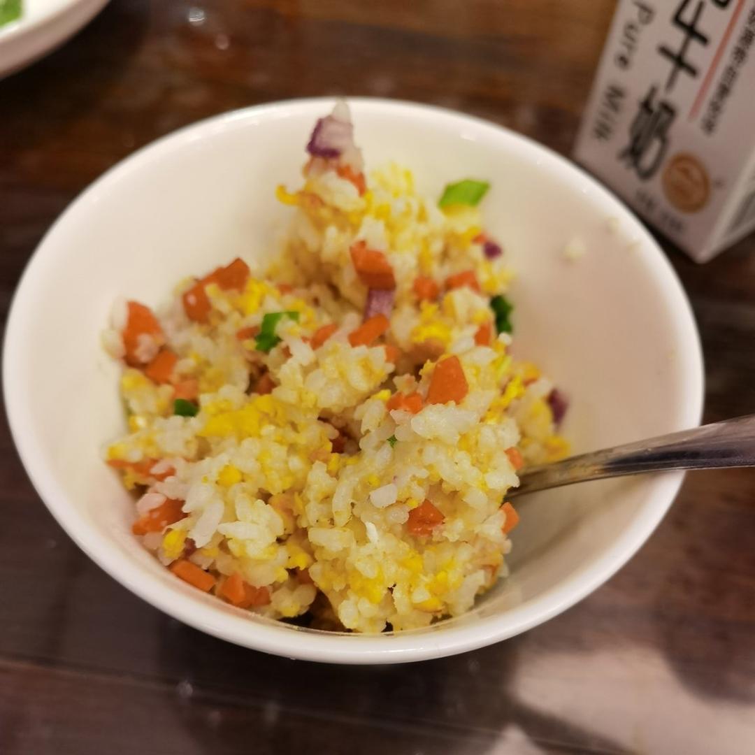黄金火腿肠蛋炒饭