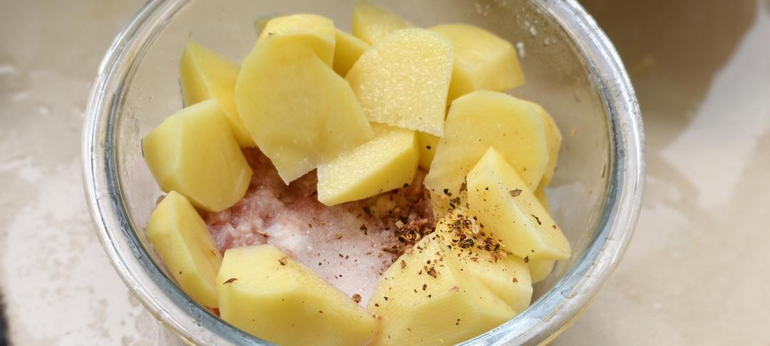 懒人·清蒸土豆肉饼汤