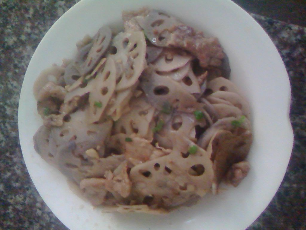 莲藕片炒肉