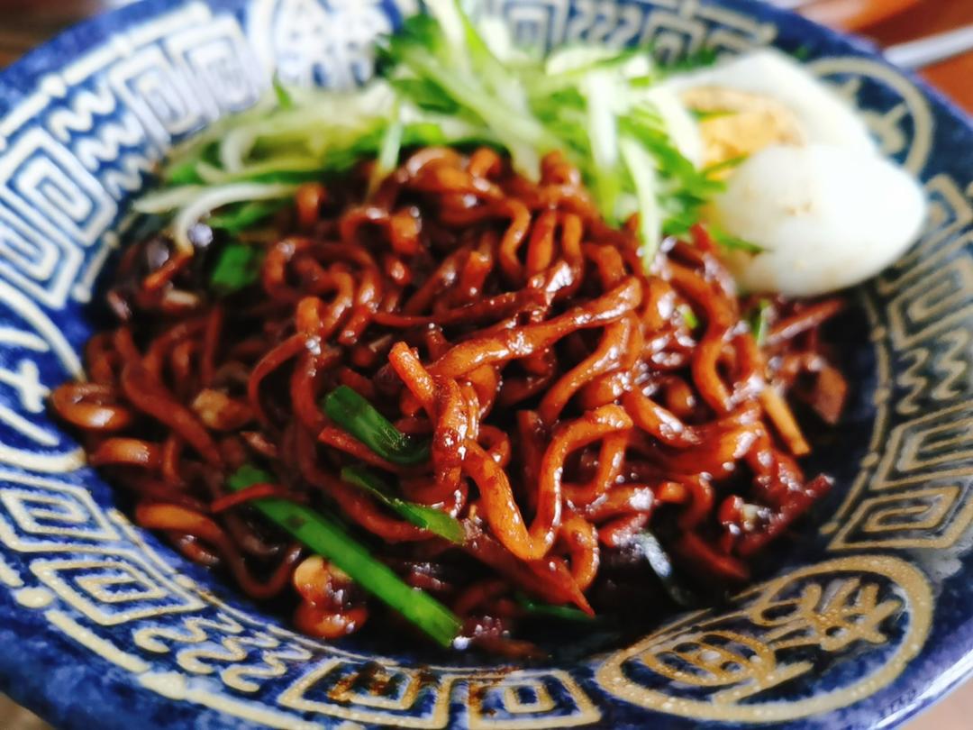 韩式炸酱面