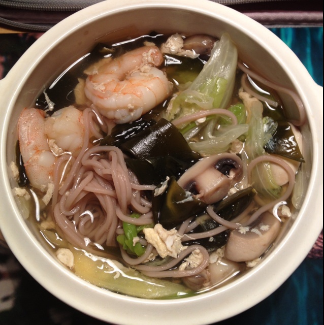 蘑菇海带小虾汤