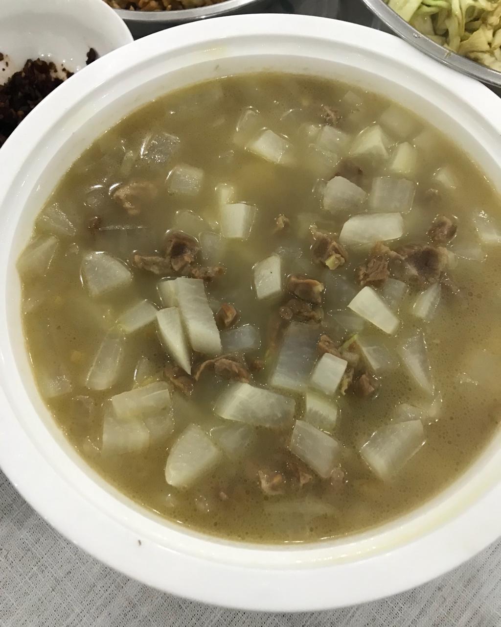 牛肉炖萝卜