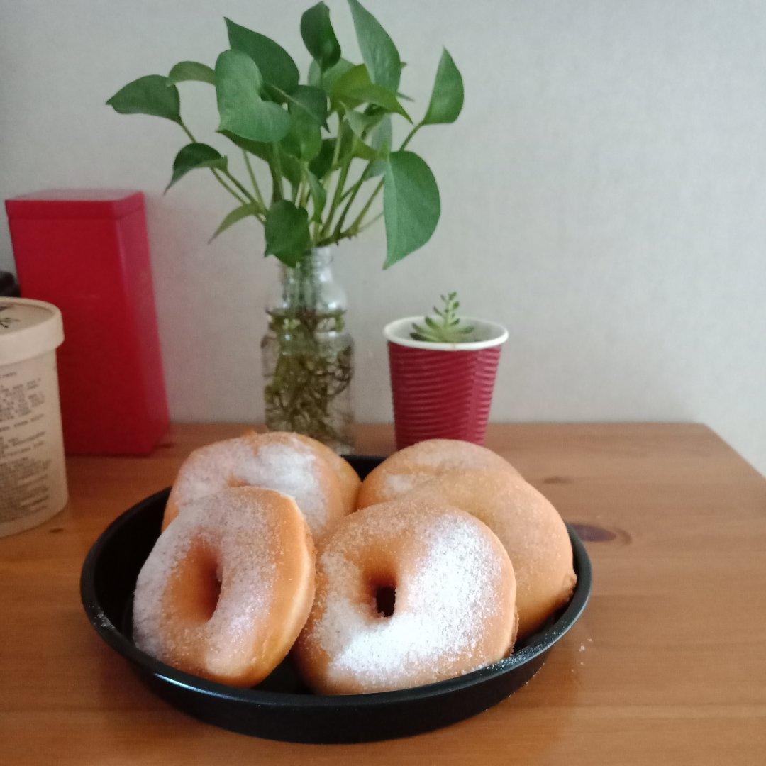 🍩超快手一小时低糖无需烤箱的甜甜圈（详细视频）