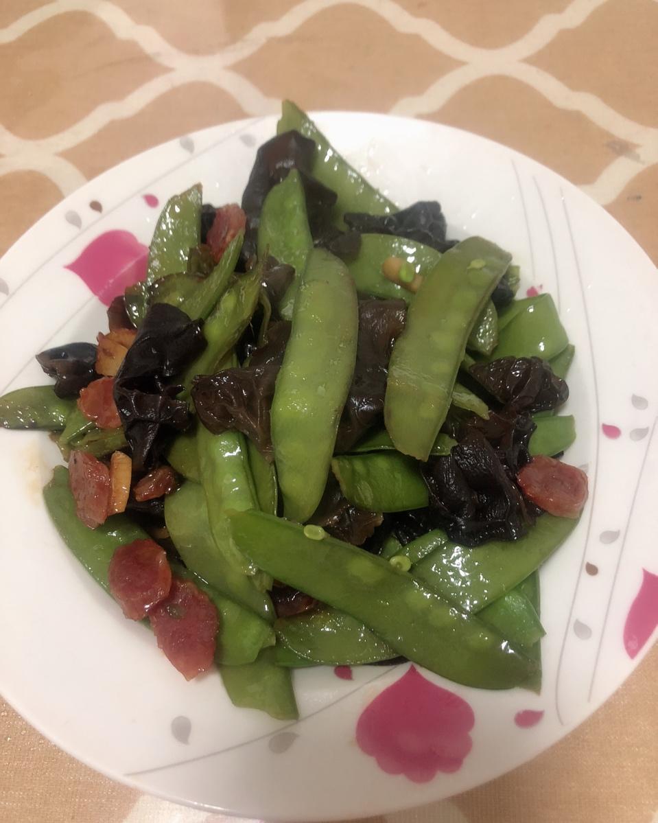 荷兰豆炒腊肠