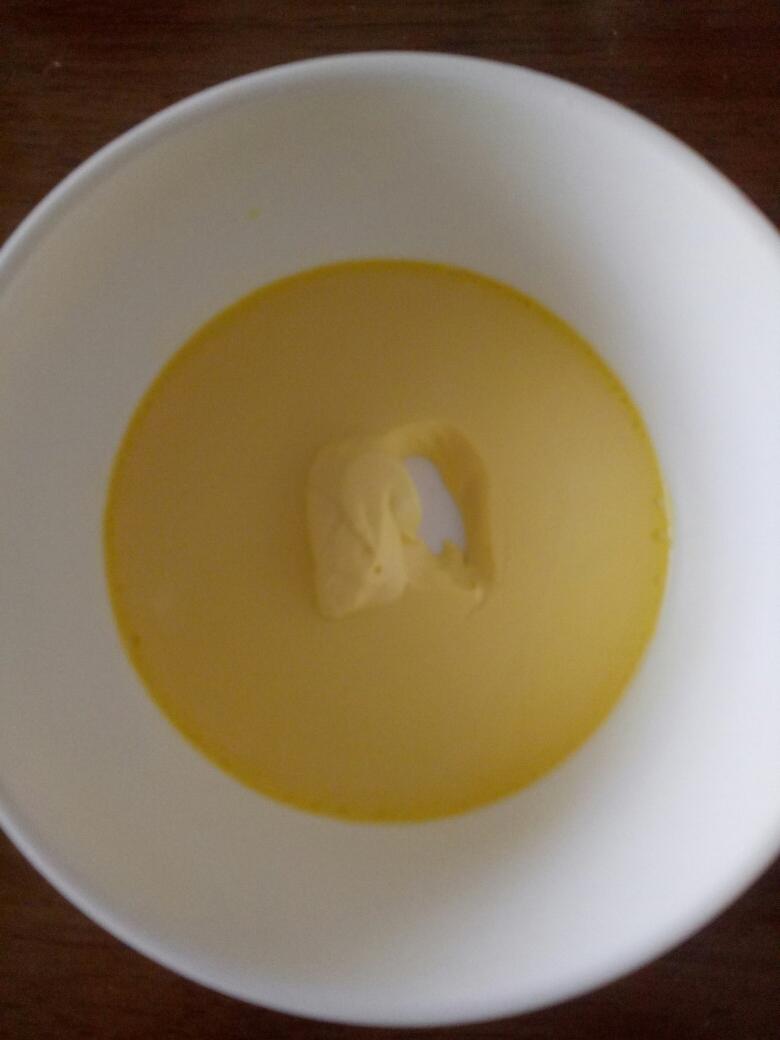 宝宝辅食之嫩嫩的蛋黄羹