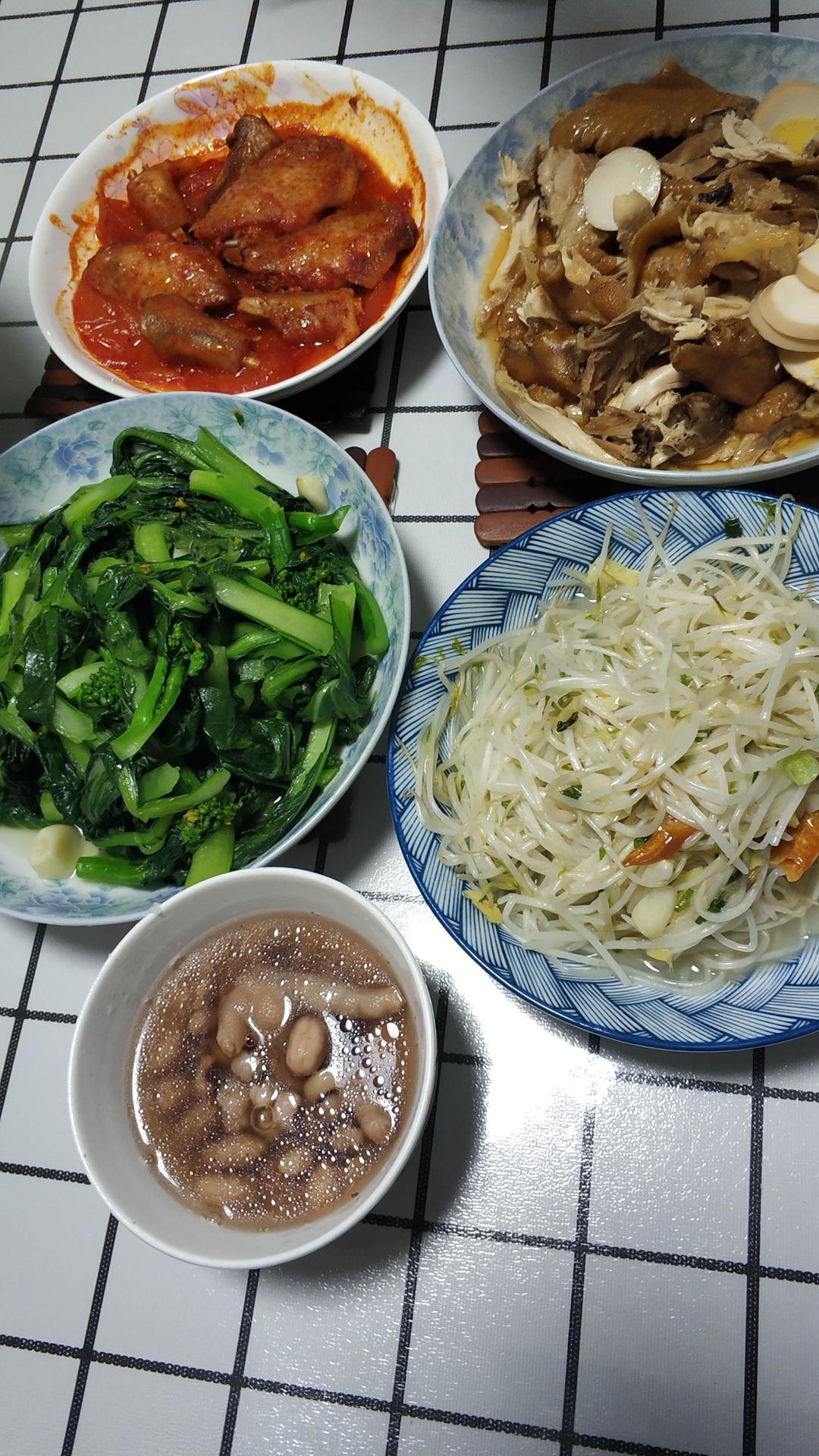厨师长教你：“炝炒绿豆芽”的家常做法，味道非常赞