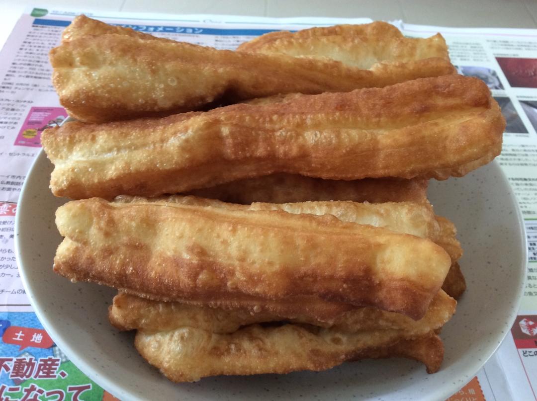 炸油条的做法（凉牛奶）