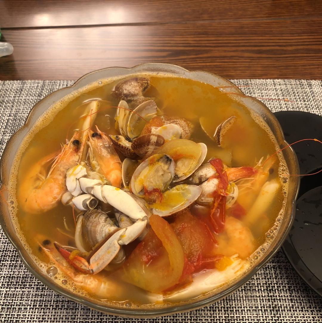 半糖主义的糖糖做的黄金海鲜汤