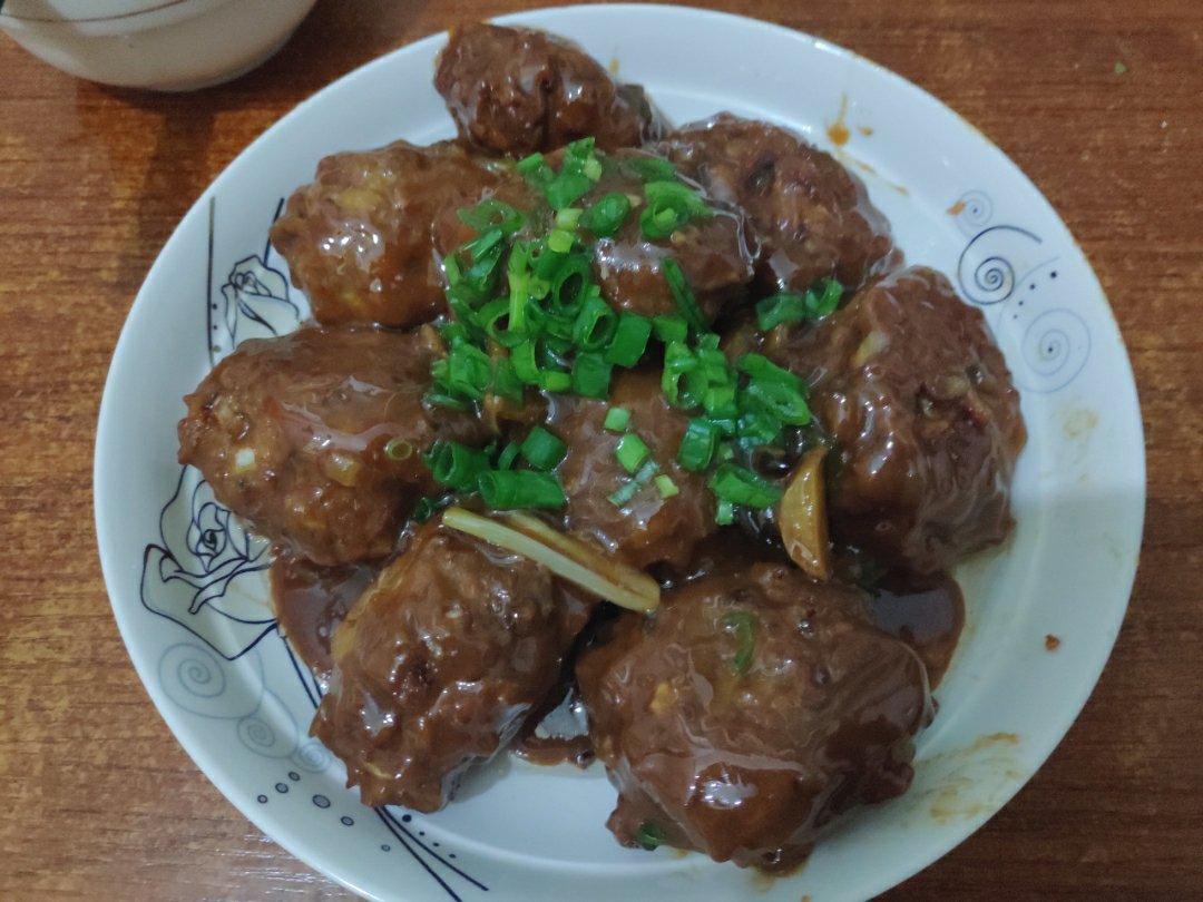 红烧狮子头(荸荠版）