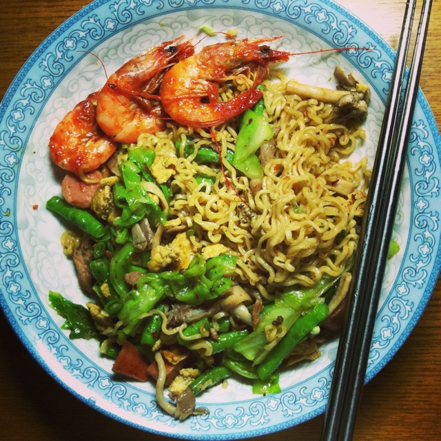 时蔬炒泡面