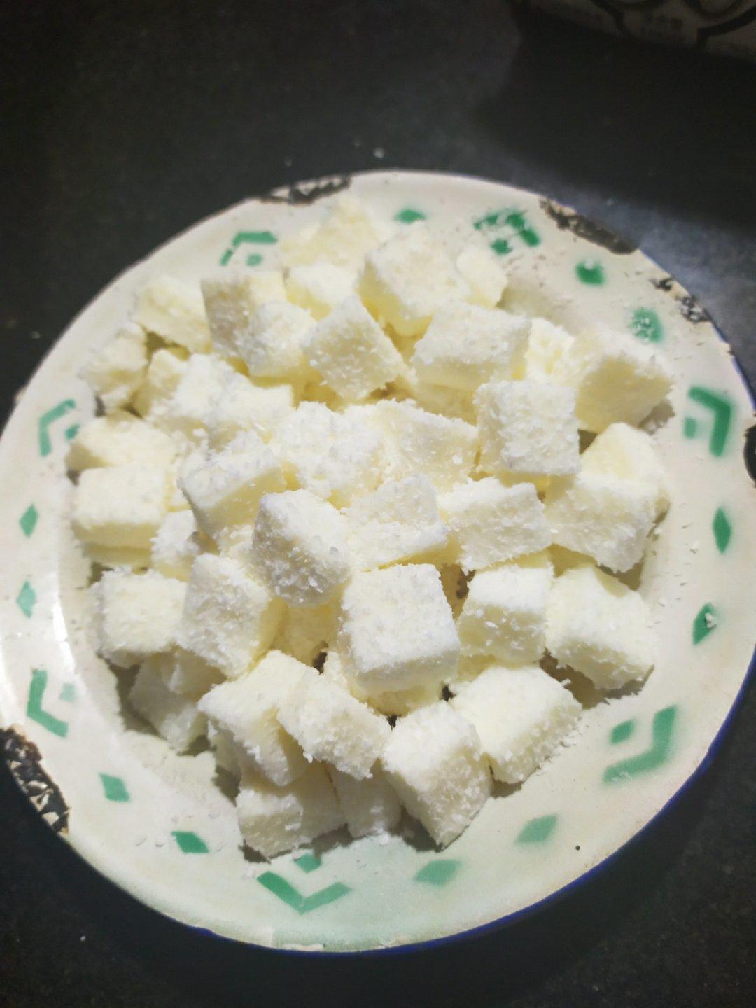 椰蓉牛奶小方