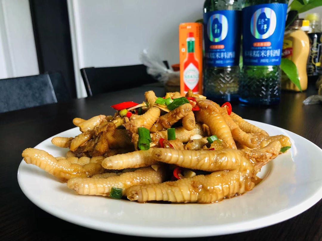 酸辣鸡爪