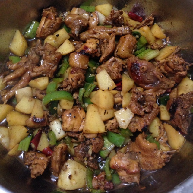 新疆沙湾大盘鸡