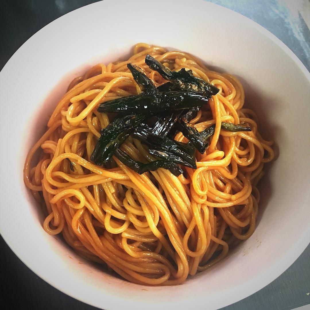 葱油拌面Spring Onion Noodles