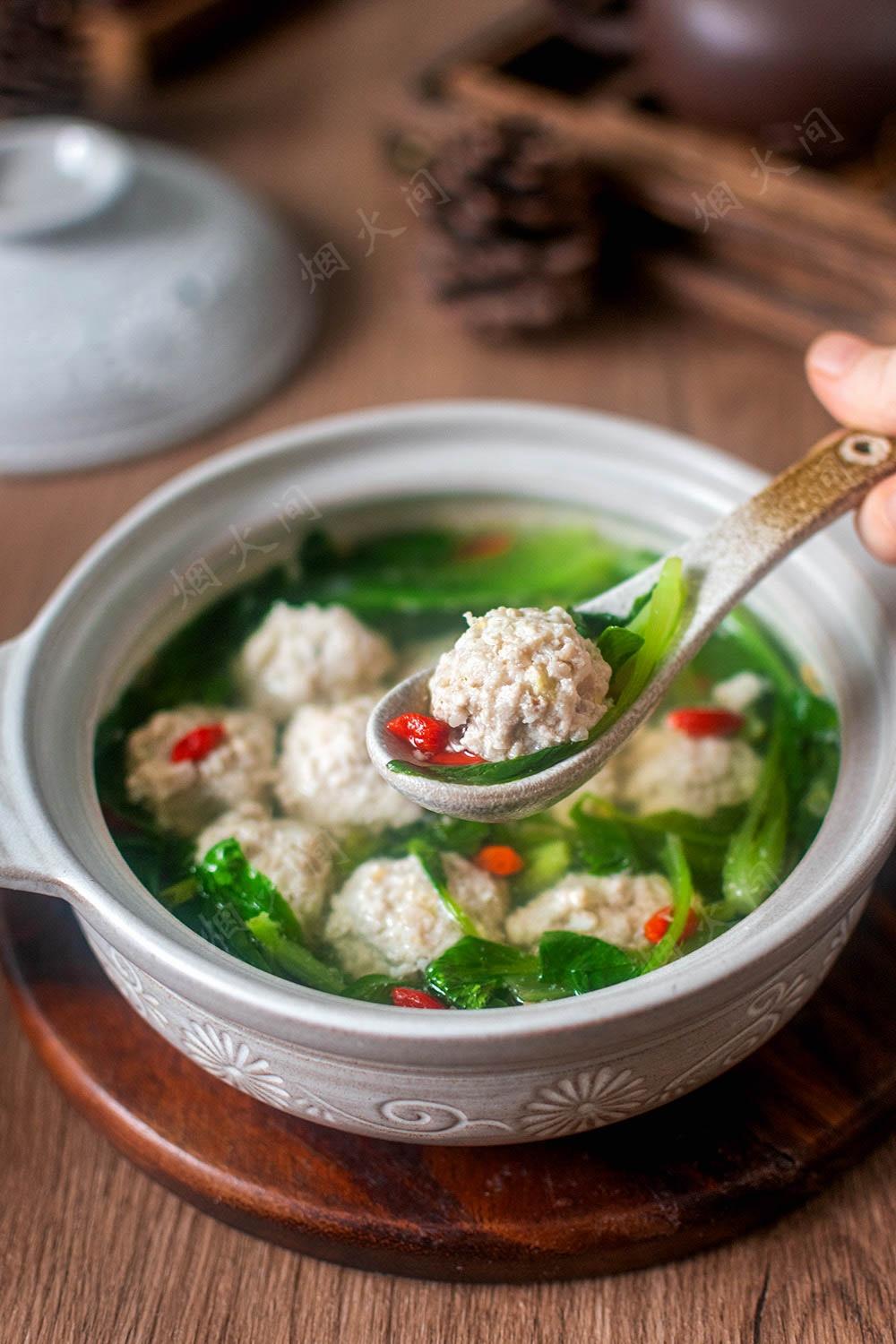 莲藕肉丸汤｜汤菜一锅出，暖胃又暖心