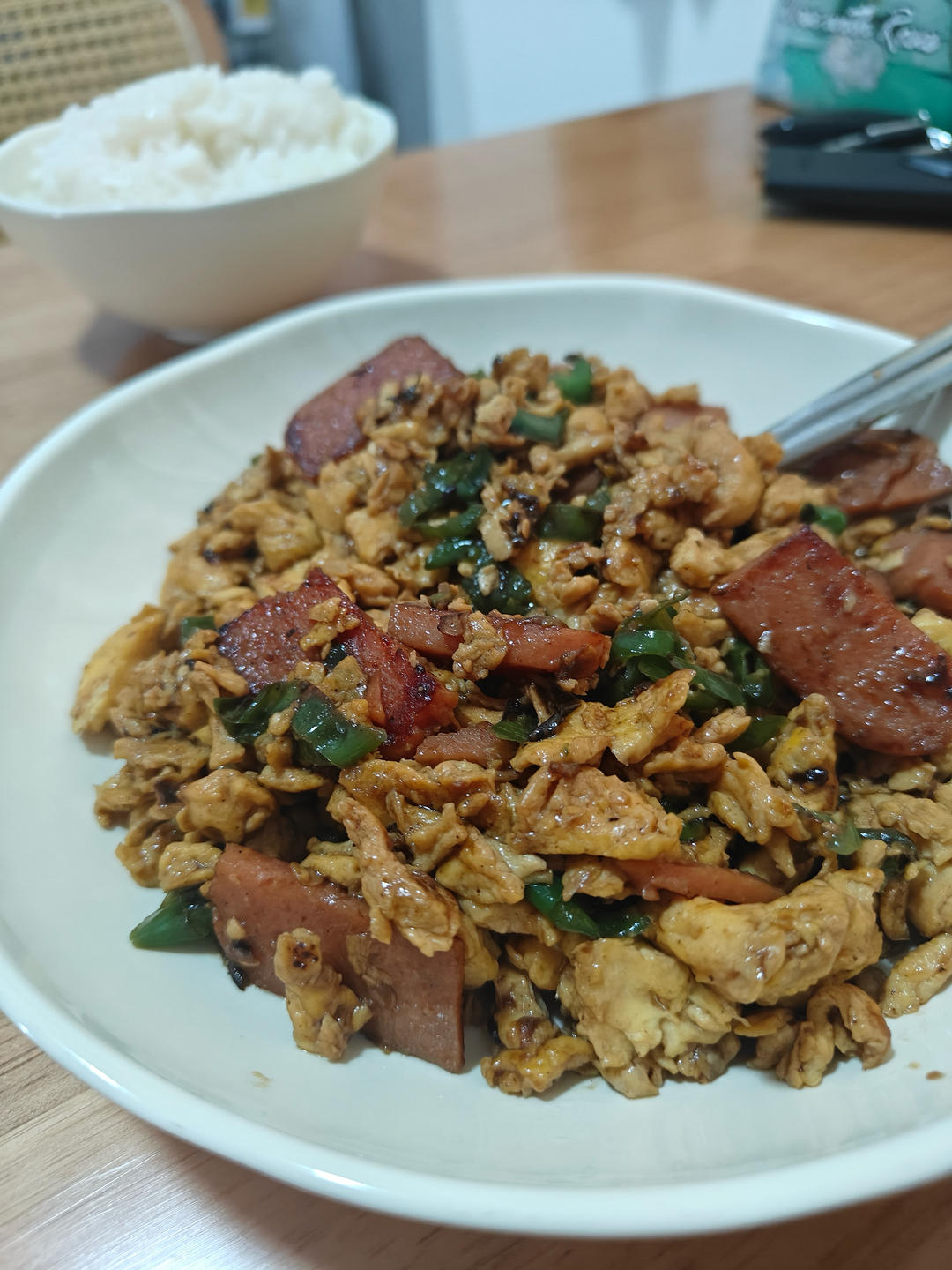 青椒火腿炒鸡蛋