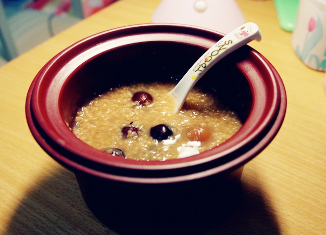 jojo何露雪做的红枣桂圆小米粥