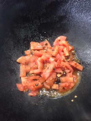 不加一滴水的豉汁蕃茄牛肉（炖盅版）的做法 步骤5
