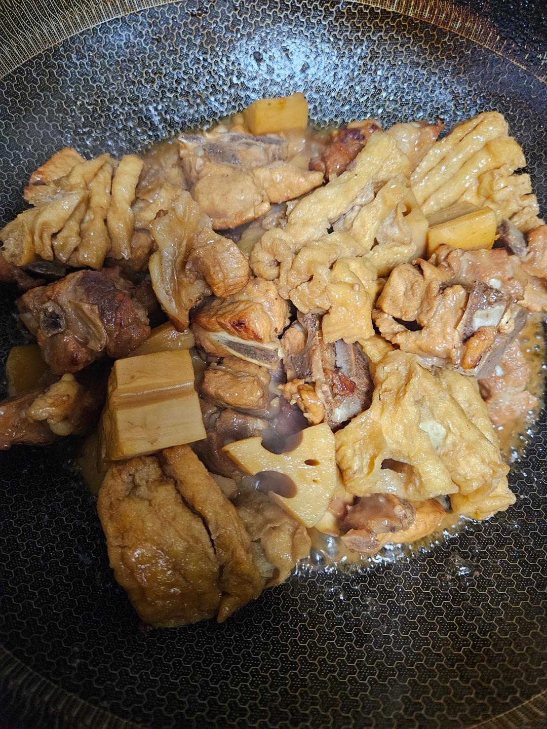 土豆烧排骨