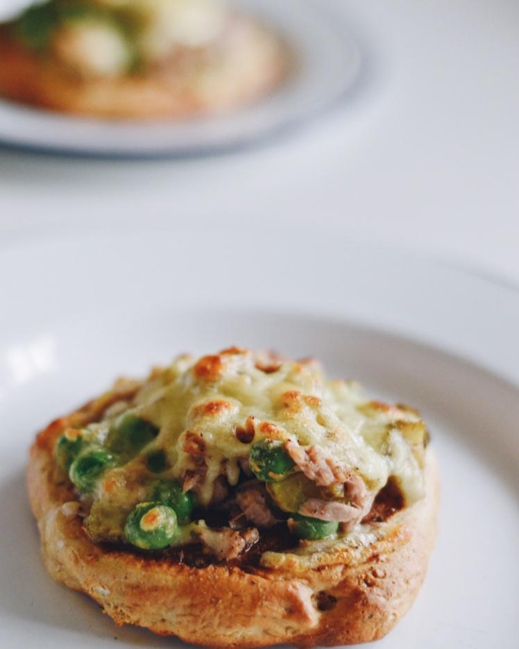 mini芝士金枪鱼松饼pizza