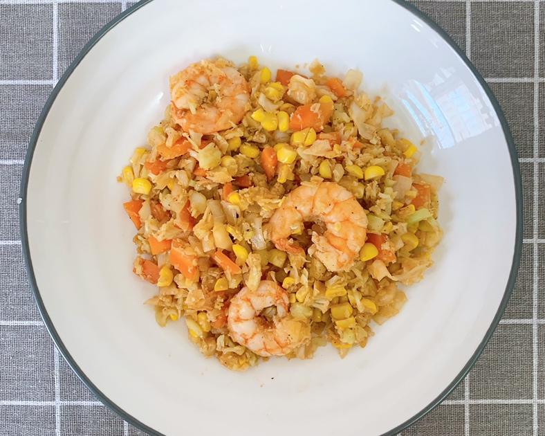 虾仁玉米花菜炒饭
