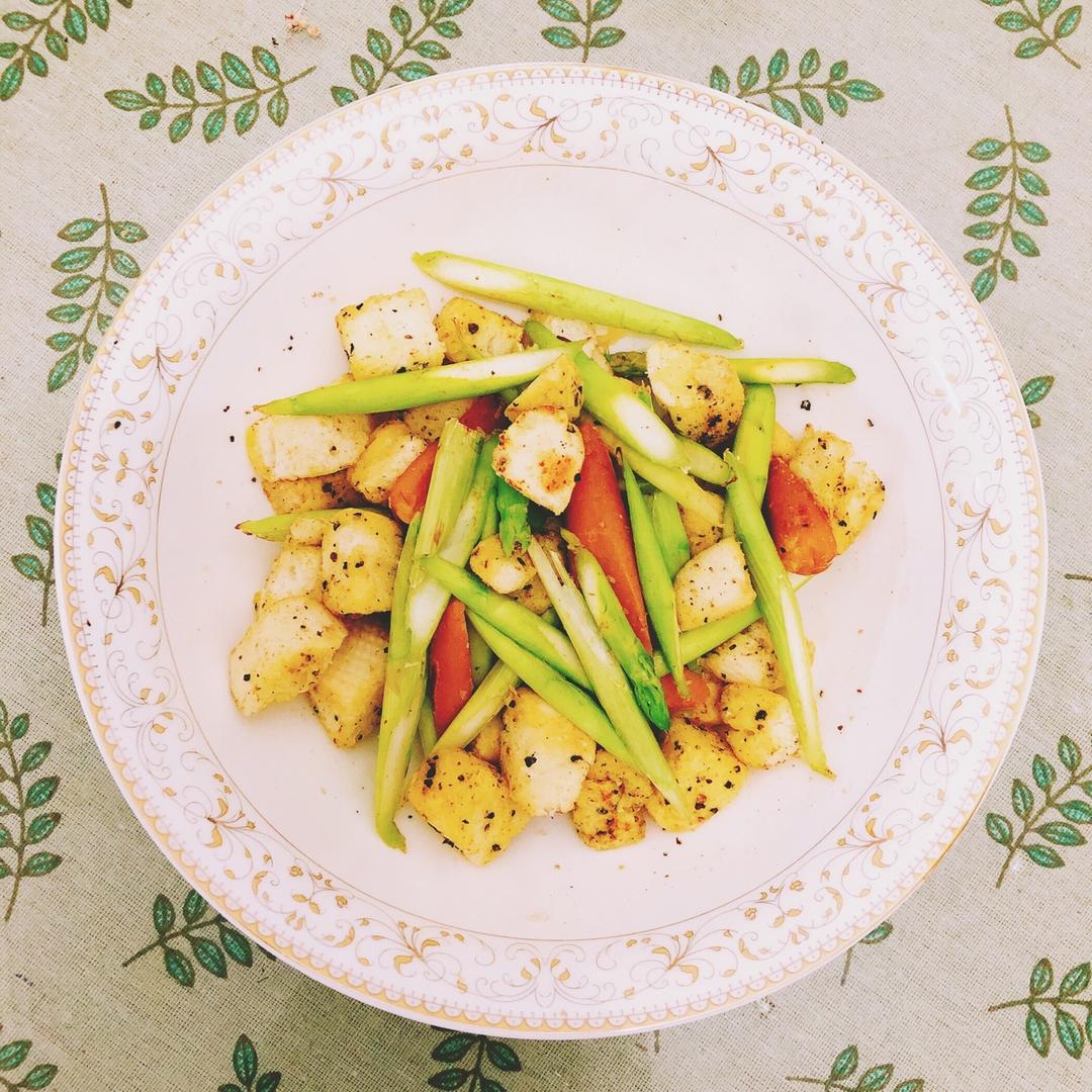 超级简单好吃的炒馒头（搞定营养丰富早餐）